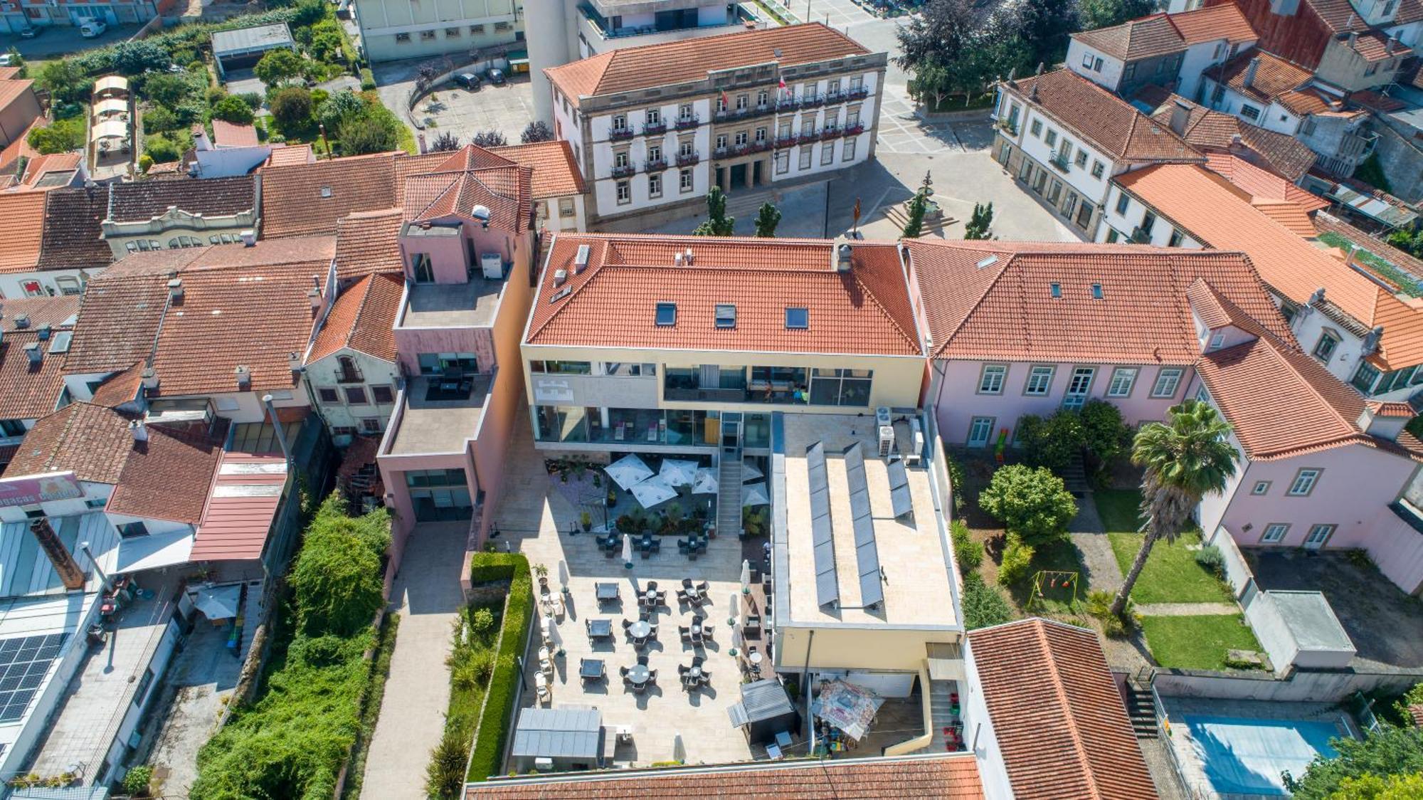 Da Praca Hostel Santa Maria da Feira Εξωτερικό φωτογραφία