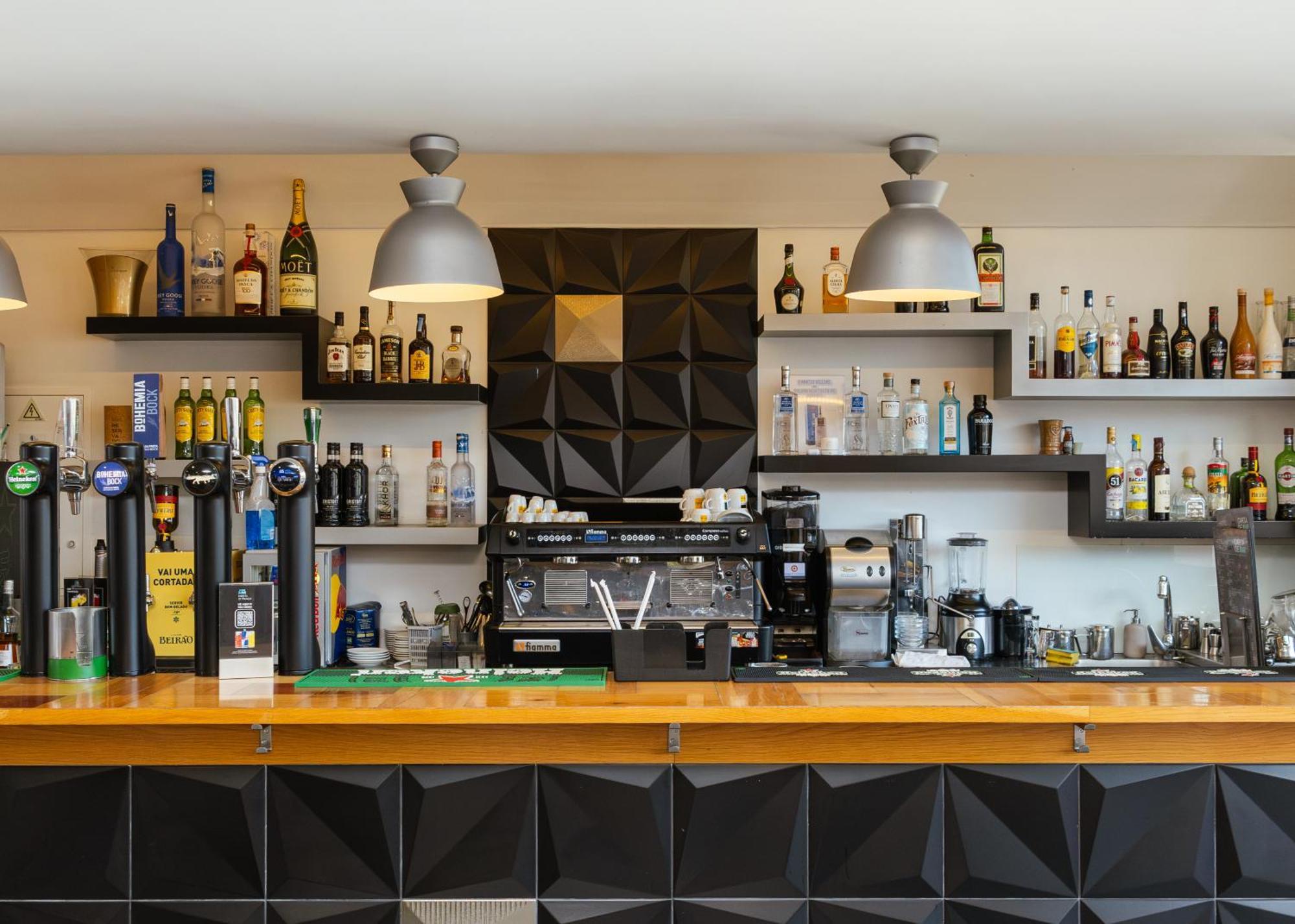 Da Praca Hostel Santa Maria da Feira Εξωτερικό φωτογραφία
