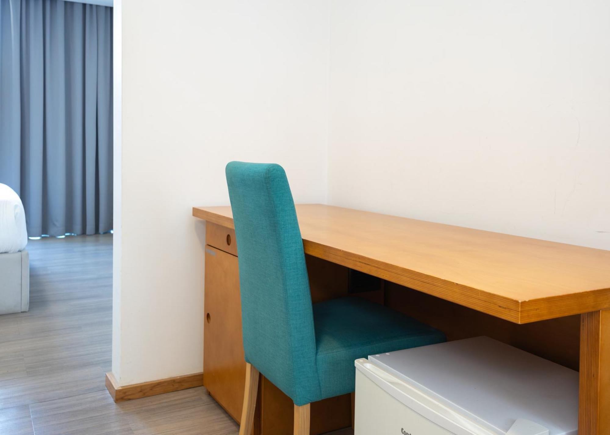 Da Praca Hostel Santa Maria da Feira Εξωτερικό φωτογραφία