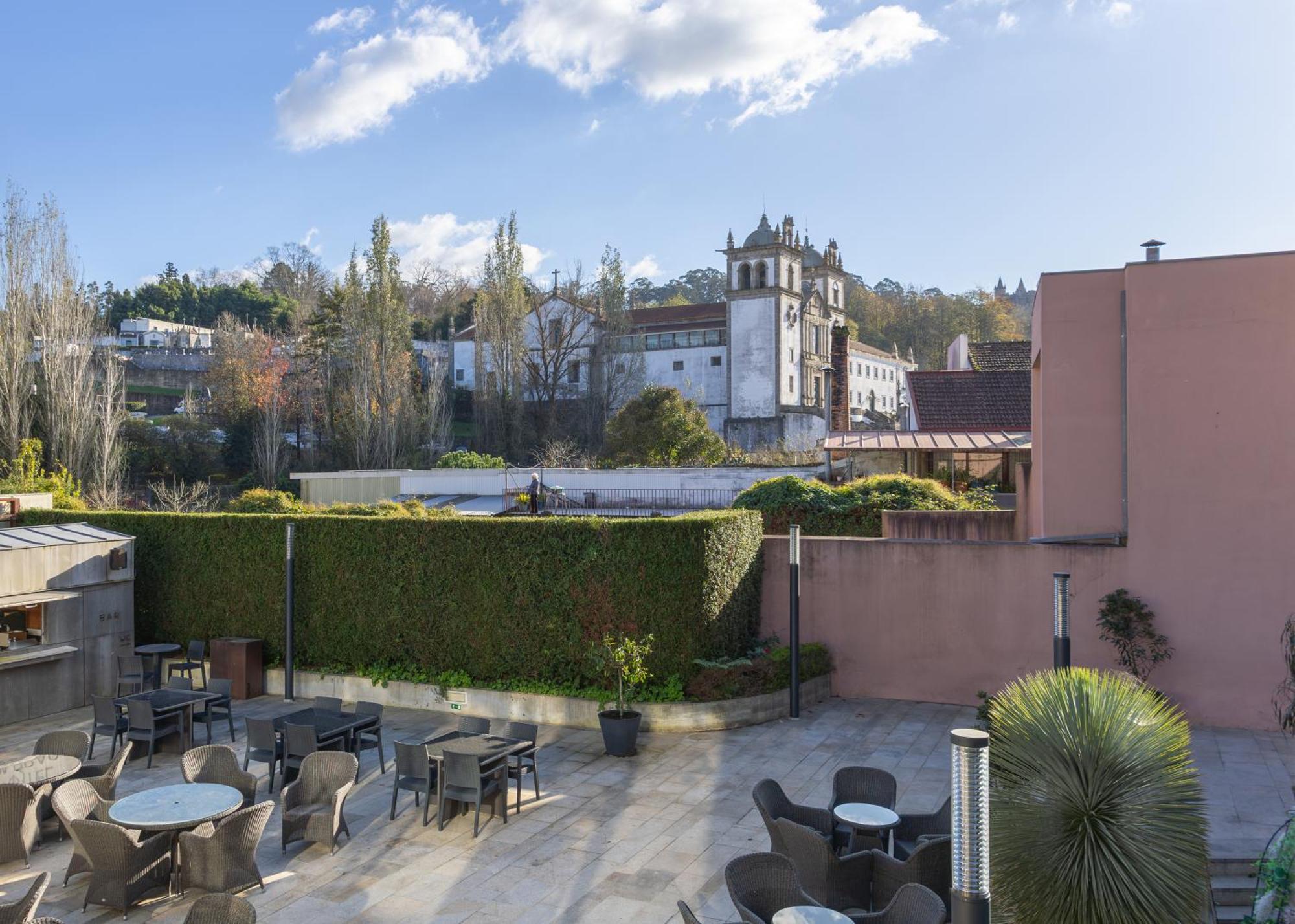 Da Praca Hostel Santa Maria da Feira Εξωτερικό φωτογραφία